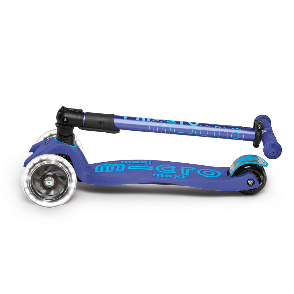 Maxi Micro Deluxe Foldable LED Kinderroller