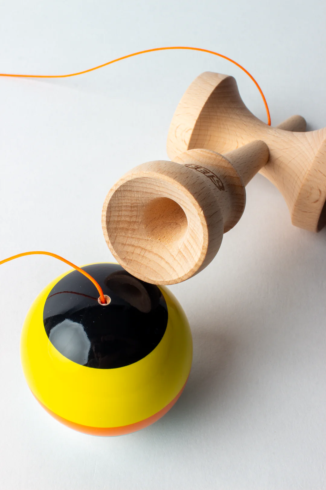 Sweets Kendama Classic 5 Stripe Poncho