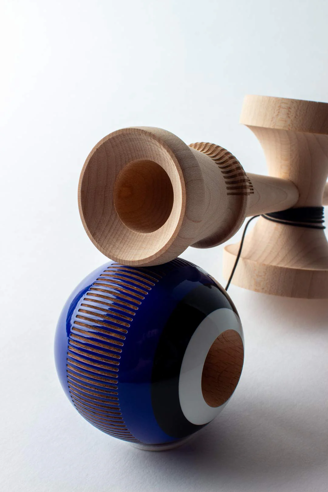Sweets Kendama Broken Bones Antiskid