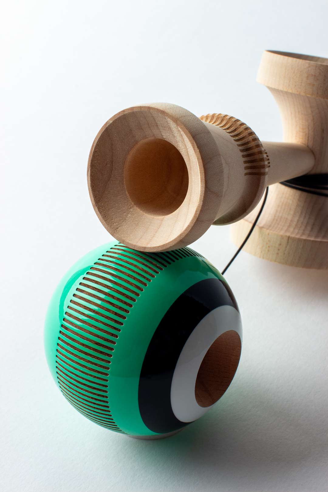 Sweets Kendama Broken Bones Antiskid